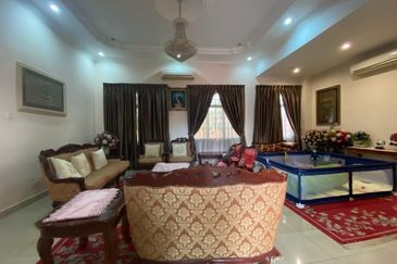 Corner Fully Renovated Uda Utama 2 Storey Bungalow