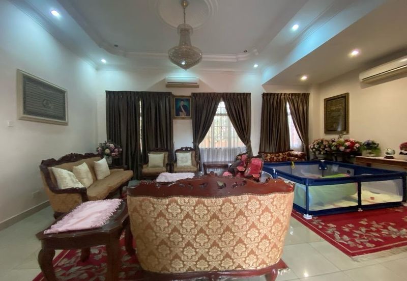 Corner Fully Renovated Uda Utama 2 Storey Bungalow