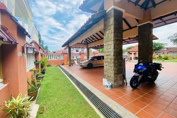 Corner Fully Renovated Uda Utama 2 Storey Bungalow