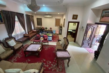 Corner Fully Renovated Uda Utama 2 Storey Bungalow