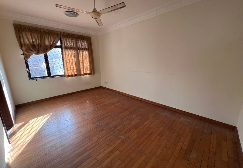 Taman Sutera Perling