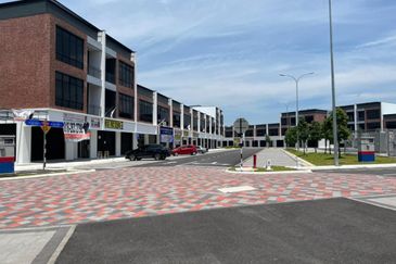 68 Avenue @ Gelang Patah