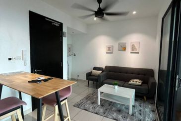 Almas Suites @ Puteri Harbour