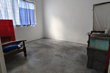 Taman Pulai Utama Flat