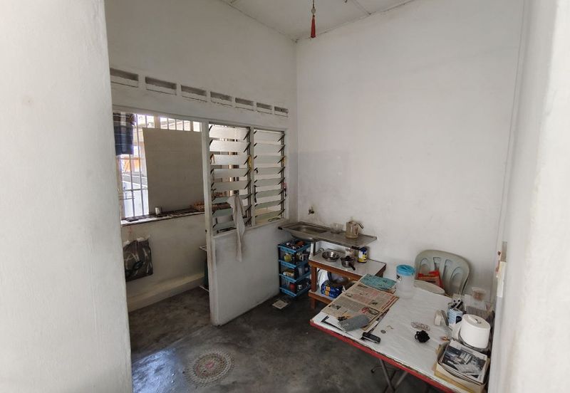 Taman Pulai Utama Flat