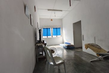 Taman Pulai Utama Flat