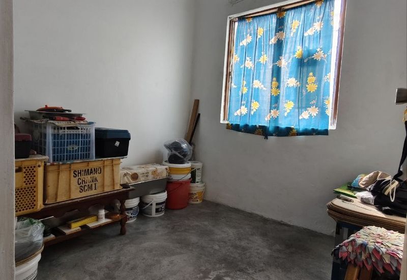 Taman Pulai Utama Flat