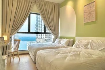 Baypoint @ Country Garden Danga Bay