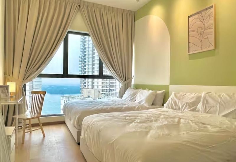 Baypoint @ Country Garden Danga Bay