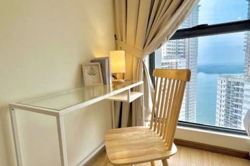 Baypoint @ Country Garden Danga Bay