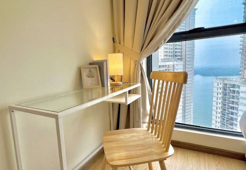 Baypoint @ Country Garden Danga Bay