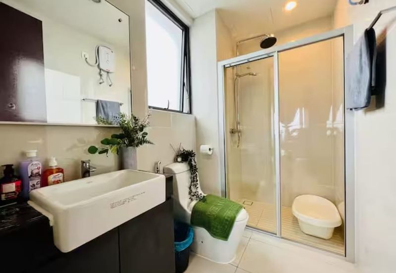 Baypoint @ Country Garden Danga Bay