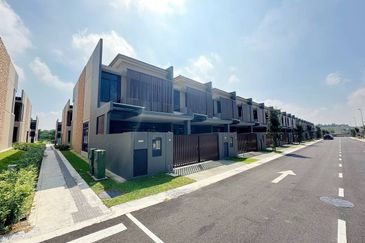 Aurora Resort Villas