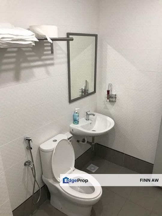 Fully Furnished Larkin Season Luxury Apartment, Johor, Johor Bahru