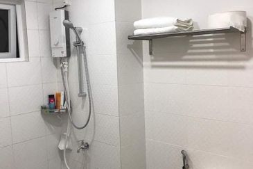 Seasons Luxury Apartments @ Amara Larkin