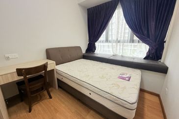 Baypoint @ Country Garden Danga Bay