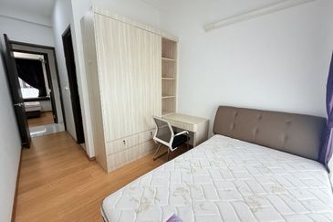 Baypoint @ Country Garden Danga Bay