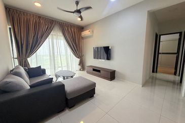 Baypoint @ Country Garden Danga Bay