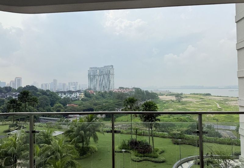 Baypoint @ Country Garden Danga Bay