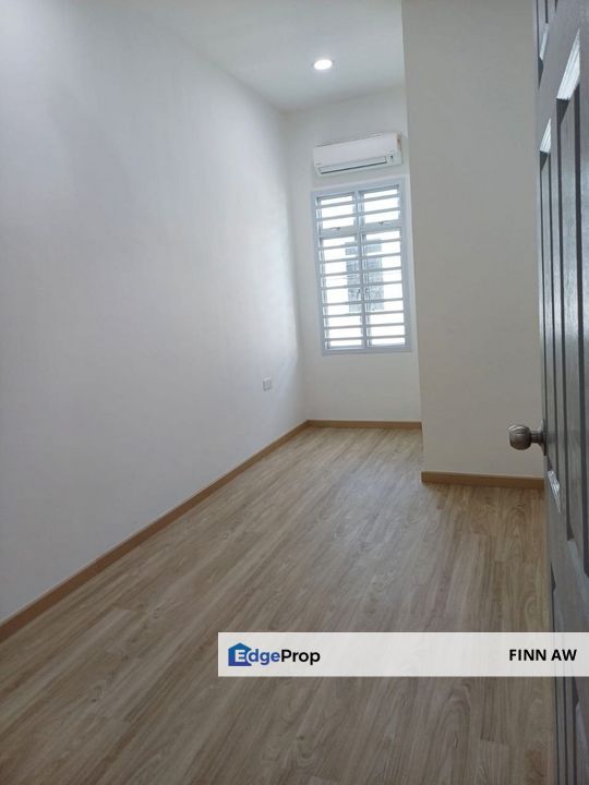 Renovated LA Garden Double Storey For Sales, Johor, Kangkar Pulai