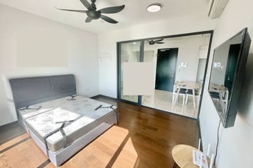 Almas Suites @ Puteri Harbour