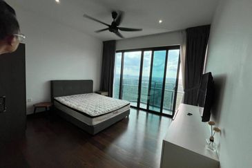 Almas Suites @ Puteri Harbour