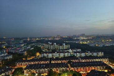 Dedaun Hijau (Greenfield Regency)