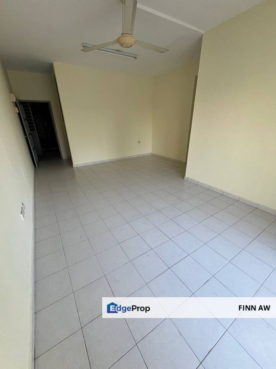 Partially Furnished Larkin Idaman Apartment, Johor, Johor Bahru