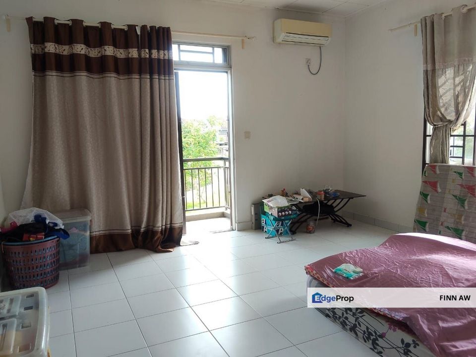 Nusa Bayu Carner 20x70+23ft, Johor, Nusajaya