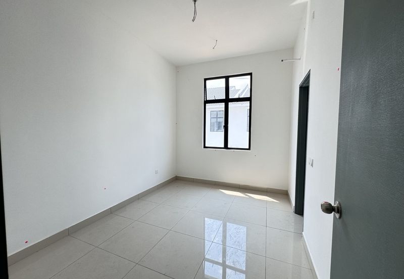 The Straits View Residences