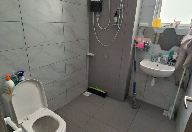 SKS Habitat Apartment, Larkin