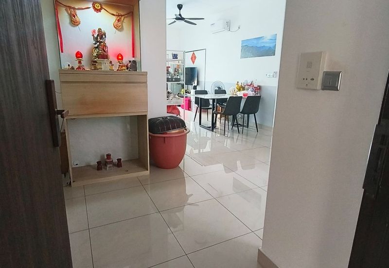 SKS Habitat Apartment, Larkin