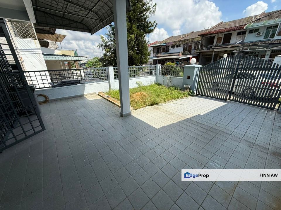 Taman Sri Putri Skudai Double Storey House For Sale Endlot, Johor, Skudai