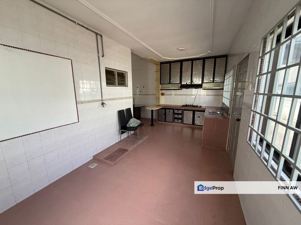 Taman Sri Putri Skudai Double Storey House For Sale Endlot, Johor, Skudai