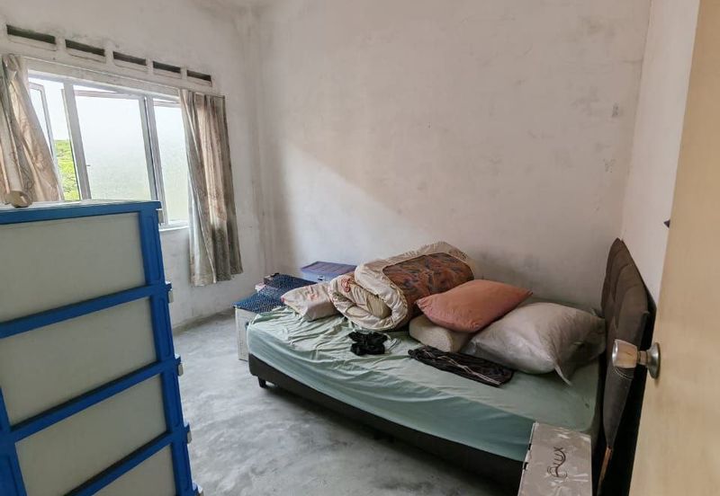 Taman Pulai Utama Flat