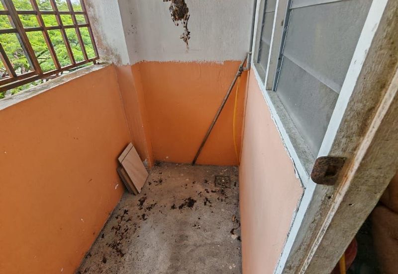 Taman Pulai Utama Flat