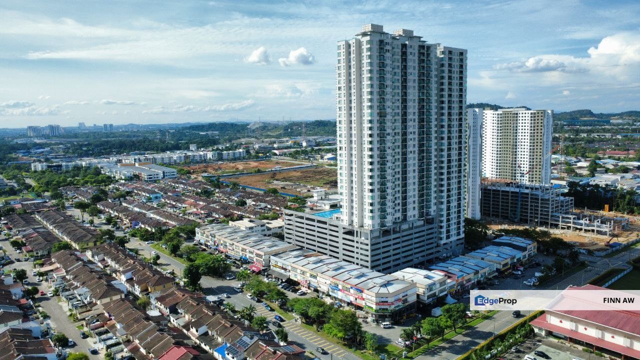 Taman Megah Ria Johor 3 Storey Shop Lot For Sale End Lot for Sale @RM2 ...