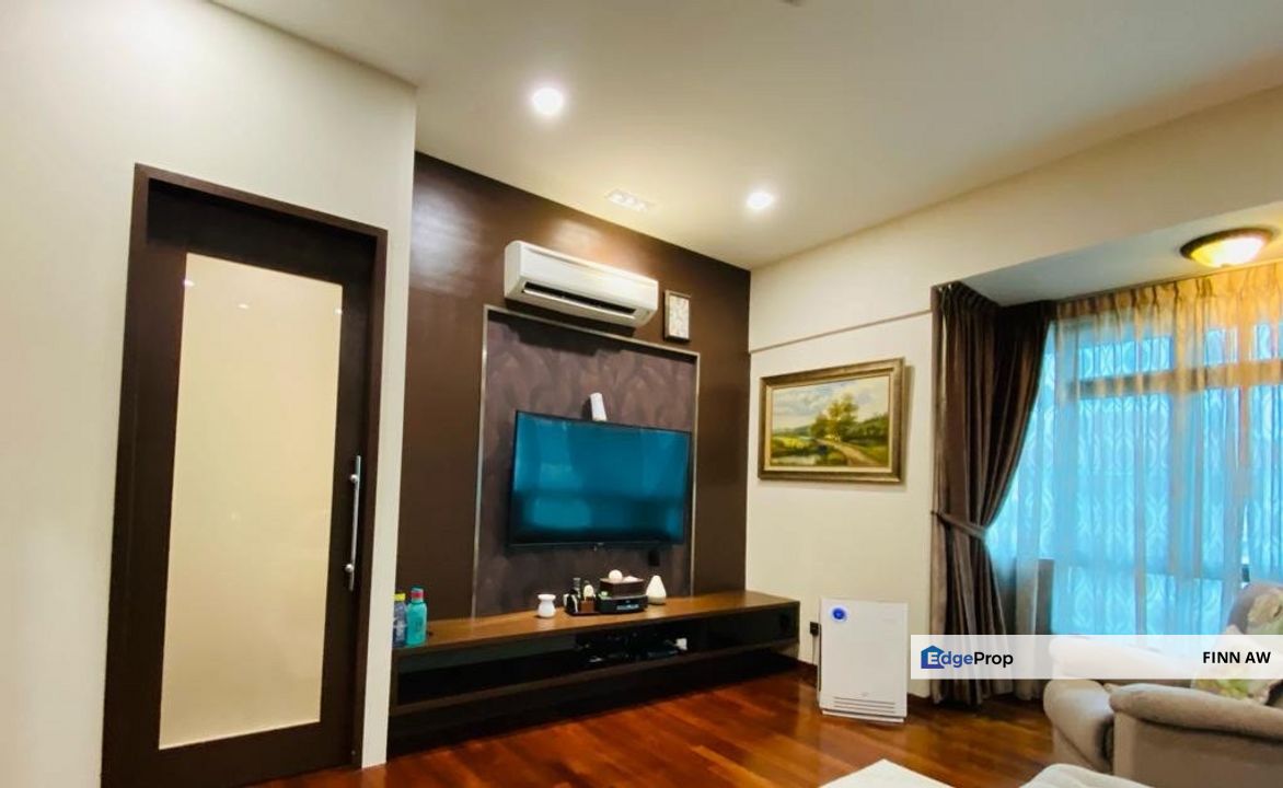 Taman Sutera Utama 3 Storey Semi D House For Sale, Johor, Skudai