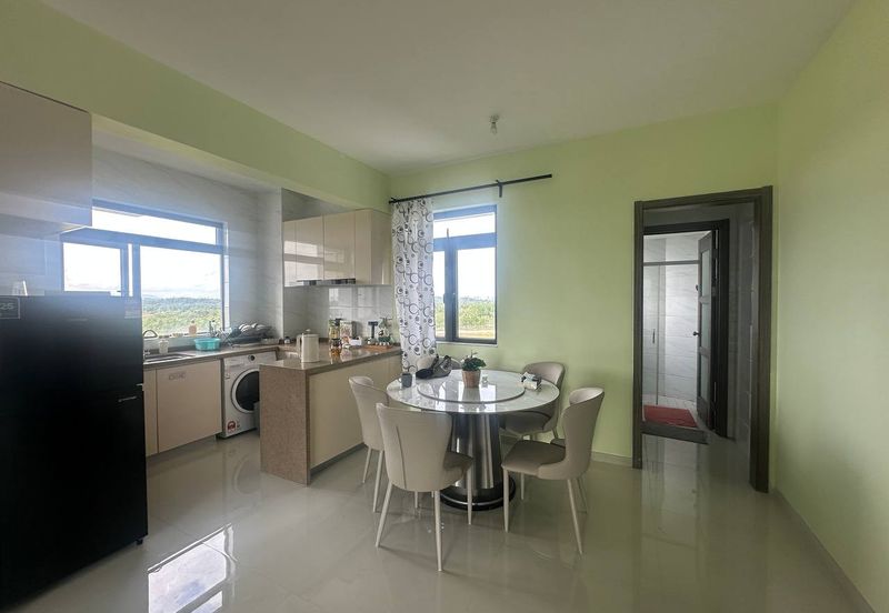 Starview Bay @ Forest City