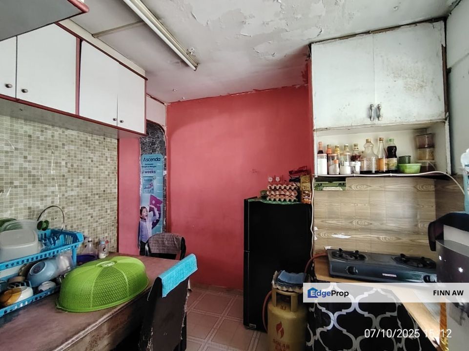 Taman Ungku Tun Aminah Flat For Sale, Johor, Johor Bahru