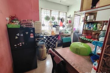 Flat Taman Ungku Tun Aminah