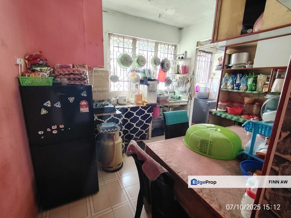 Taman Ungku Tun Aminah Flat For Sale, Johor, Johor Bahru