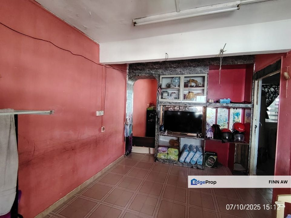 Taman Ungku Tun Aminah Flat For Sale, Johor, Johor Bahru