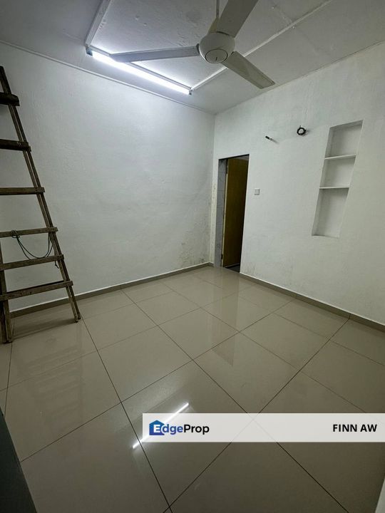 Taman Universiti Single Storey Low Cost For Sale, Johor, Skudai