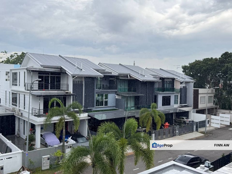 Taman Sutera Utama 2.5 Storey Terrace House For Sale, Johor, Skudai