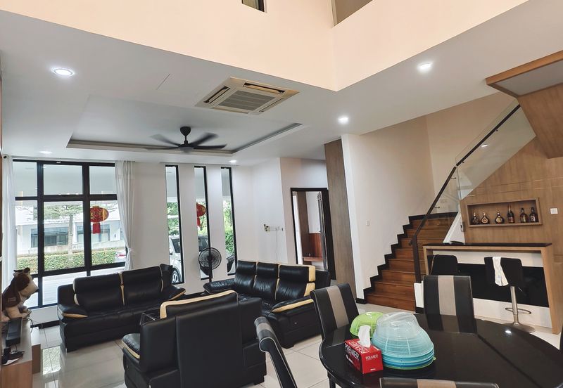 The Straits View Residences