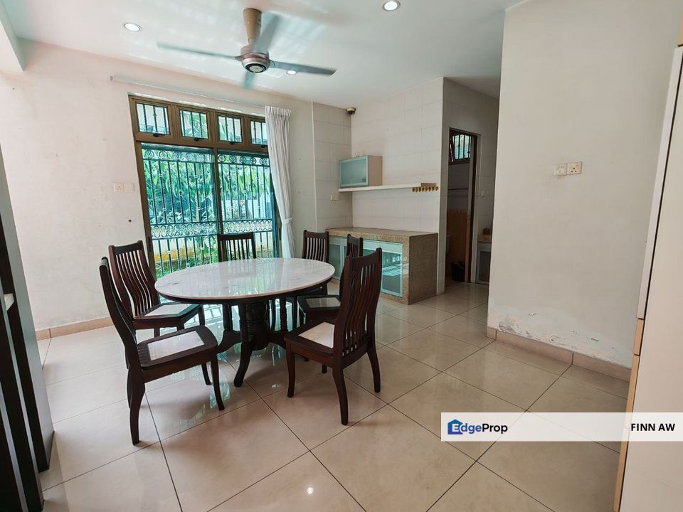 Taman Sutera Utama 3 Storey Semi Detached House For Sale, Johor, Skudai