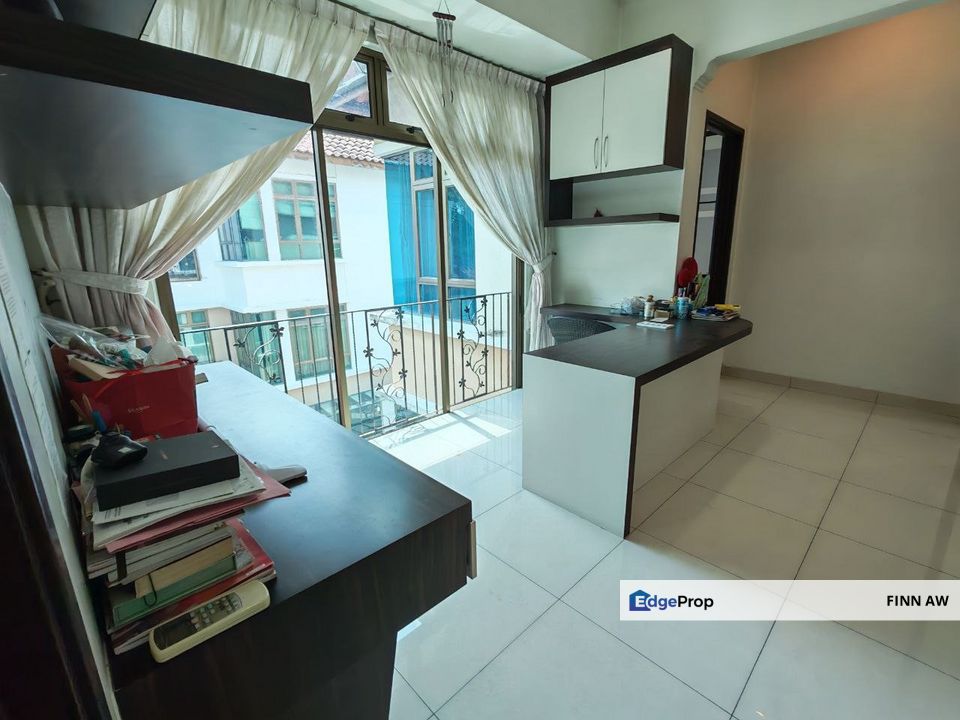 Taman Sutera Utama 3 Storey Semi Detached House For Sale, Johor, Skudai