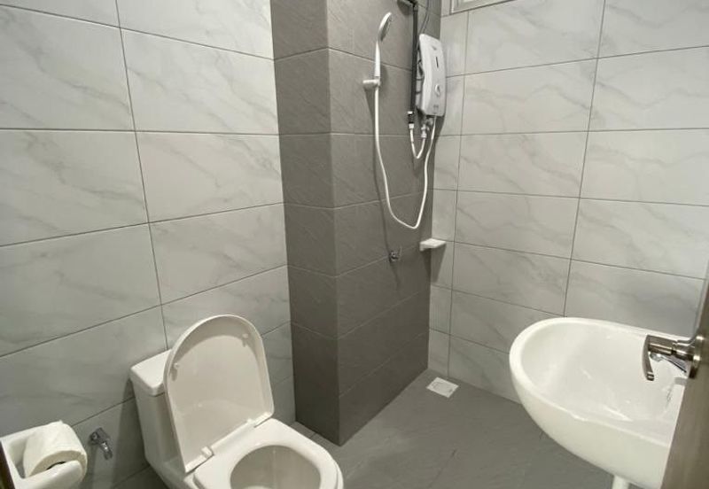 SKS Habitat Apartment, Larkin