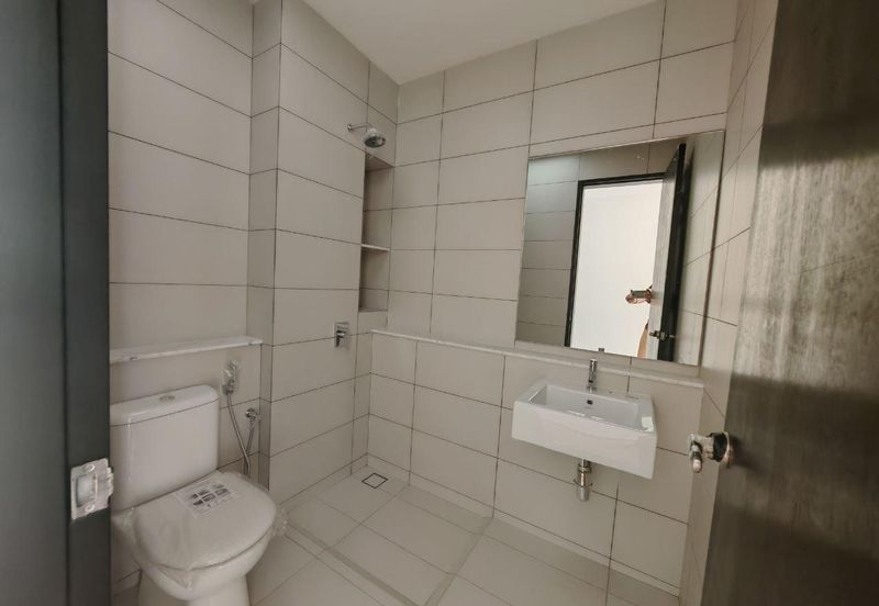 Senibong Cove Waterway Residences